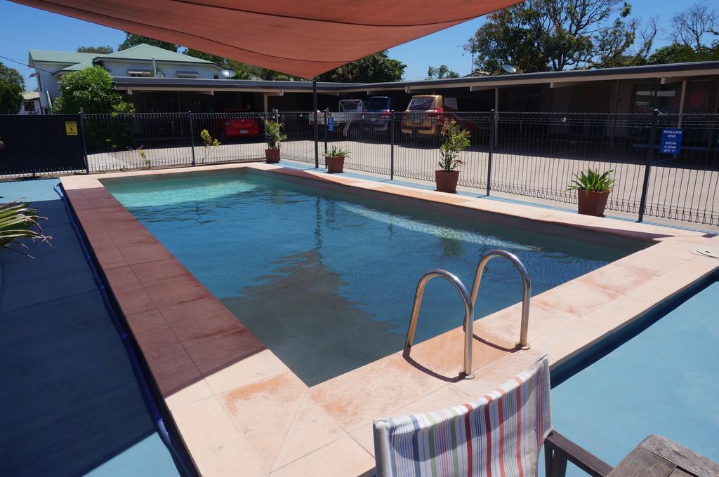 A & A Motel Proserpine Exterior foto
