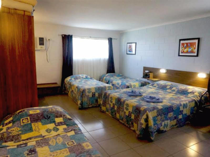 A & A Motel Proserpine Exterior foto
